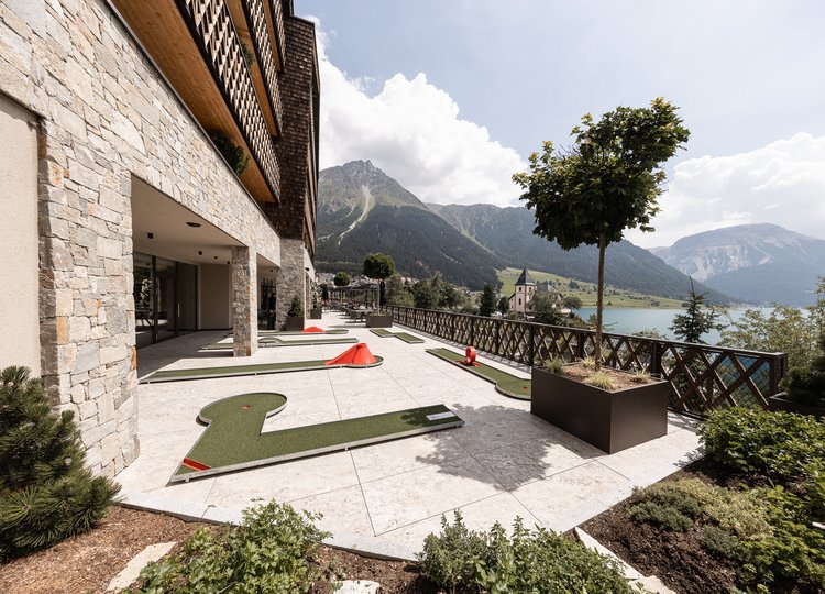 Outdoor Minigolf